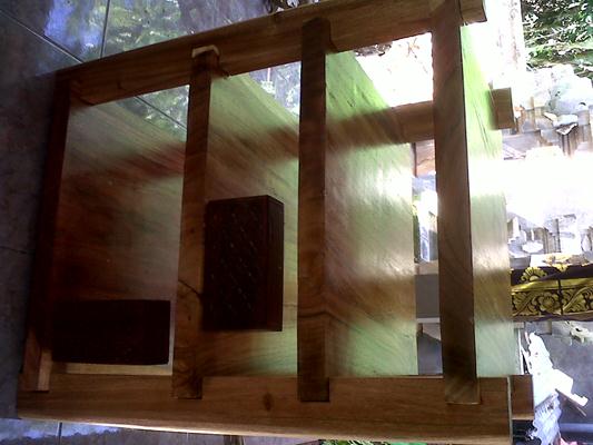 CB01, cabinet knock down, mahogany wood, size height  80cm x wide 65cm. U$D 225